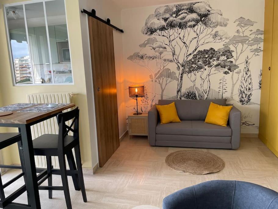 Studio Avec Vue Sur Marina Et Mer - 2 Adultes Et 1 Enfant Maximum Mandelieu Extérieur photo