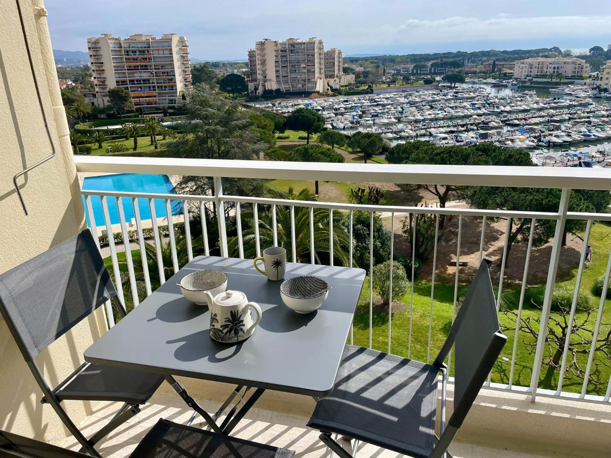 Studio Avec Vue Sur Marina Et Mer - 2 Adultes Et 1 Enfant Maximum Mandelieu Extérieur photo