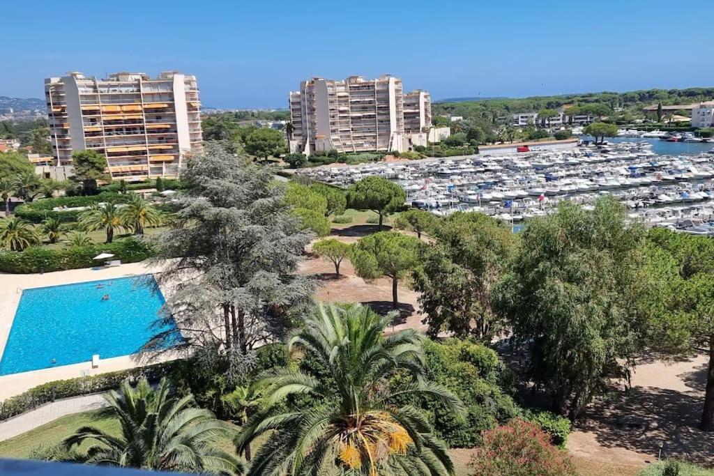 Studio Avec Vue Sur Marina Et Mer - 2 Adultes Et 1 Enfant Maximum Mandelieu Extérieur photo